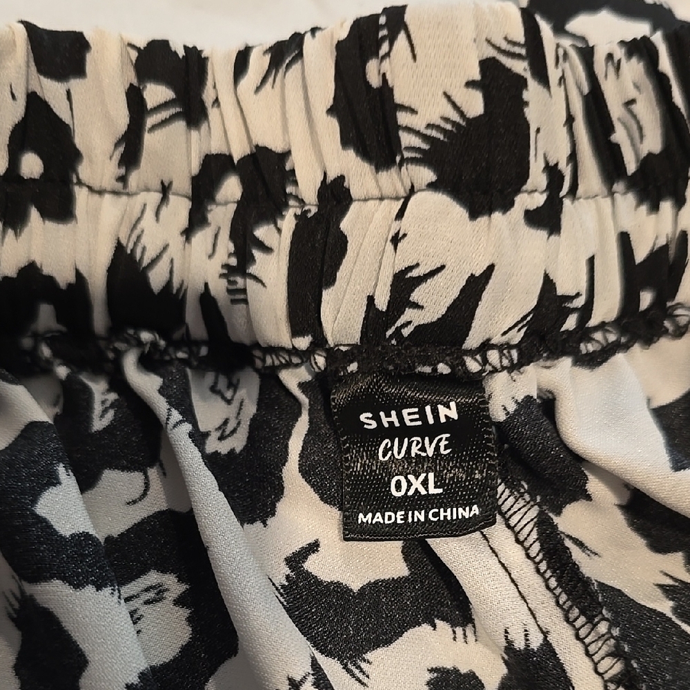 SHEIN Black and White Leopard Print Pajama Set - Picture 2 of 5